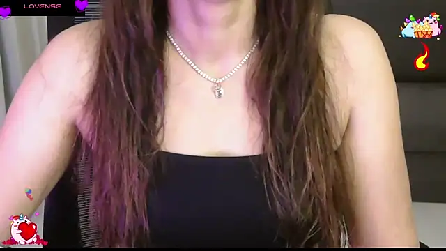 Snapshot of _Blue_Ruubyy_ chatting on 06-07-26, 01:38 Blue Ruubyy online show from 06-07-26, 01:38