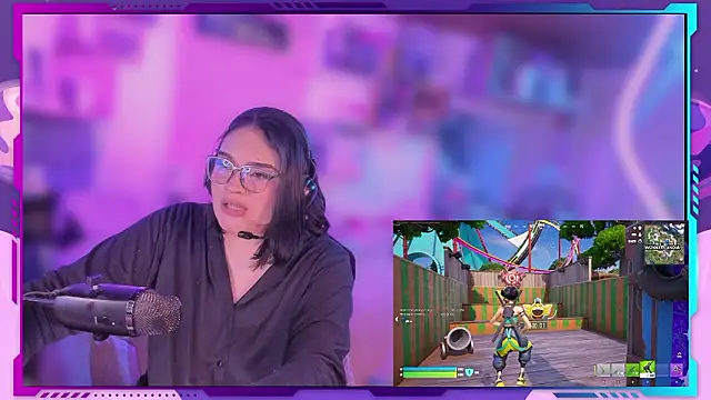 Snapshot of MegariaB chatting on 02-10-26, 04:44 MegariaB online show from 02-10-26, 04:44