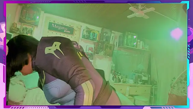 MegariaB online show from 11-01-25, 04:08