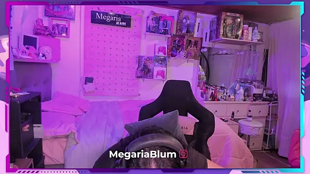 MegariaB online show from 11-06-25, 04:38