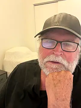 Drummajor online show from 11-14-25, 05:16