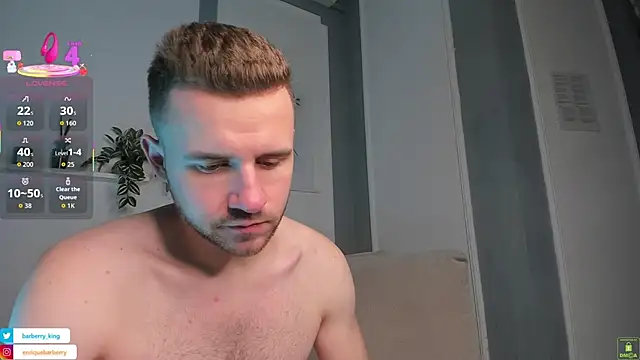 EnriqueBarberry online show from 10-26-25, 06:25