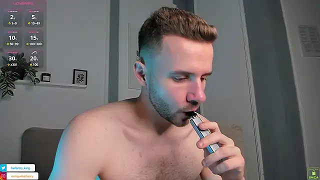 EnriqueBarberry online show from 11-15-25, 06:28