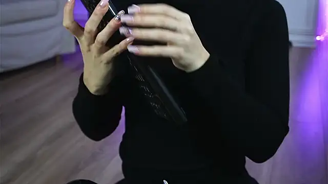 ivyleague  online show from 02-08-26, 06:05