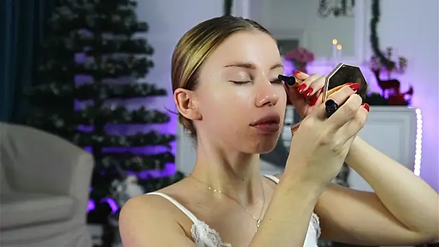 ivyleague  online show from 11-23-25, 05:39