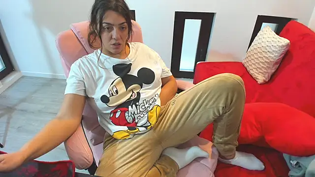 Dyana Kaylinn online show from 12-22-25, 06:57