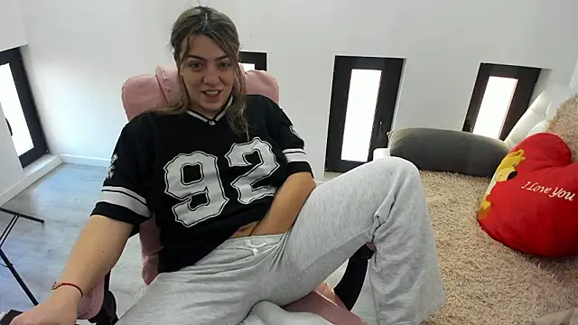 Dyana Kaylinn online show from 03-11-26, 05:34