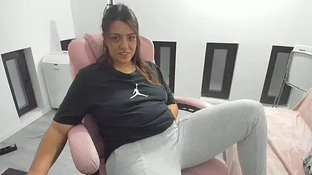 Dyana Kaylinn online show from 09-09-25, 03:49