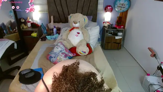 Nadia 84 online show from 06-24-26, 07:33