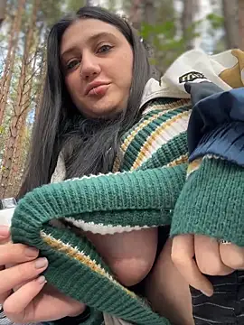 Snapshot of JessiMur chatting on 09-21-25, 06:18 JessiMur online show from 09-21-25, 06:18