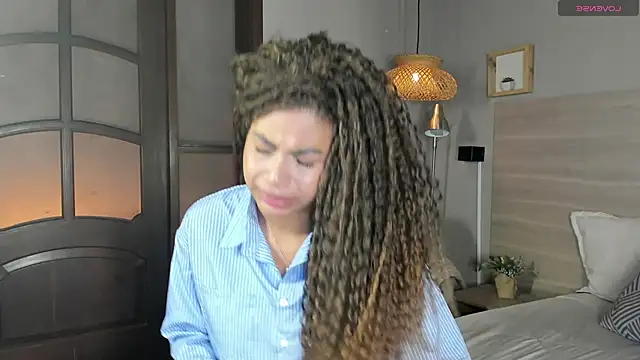 nayah   online show from 02-28-26, 07:57