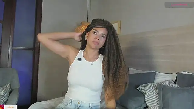 nayah   online show from 02-13-26, 08:42