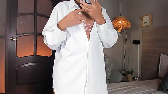 nayah   online show from 02-23-26, 08:42