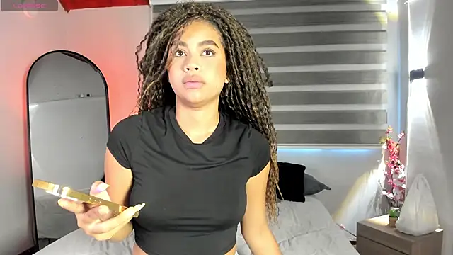 nayah   online show from 11-18-25, 07:50