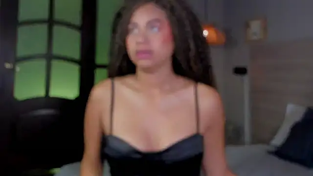 nayah   online show from 11-07-25, 07:51