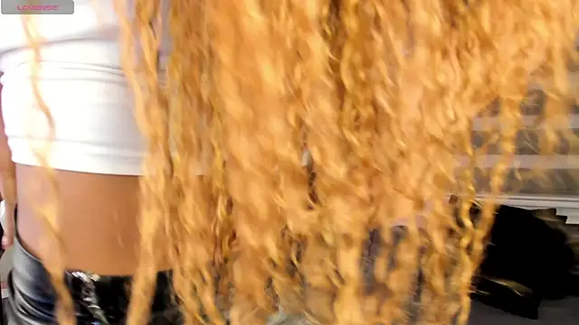 nayah   online show from 04-17-26, 08:55