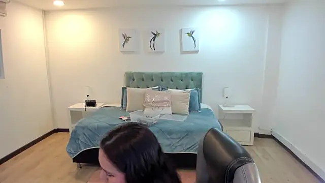  Natalie18 online show from 12-18-25, 03:11