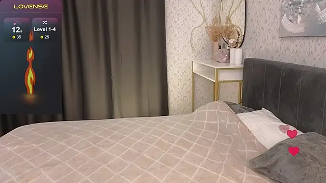 YourSweetDream  online show from 09-15-25, 08:26