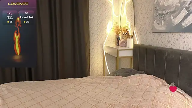 YourSweetDream  online show from 10-08-25, 08:16