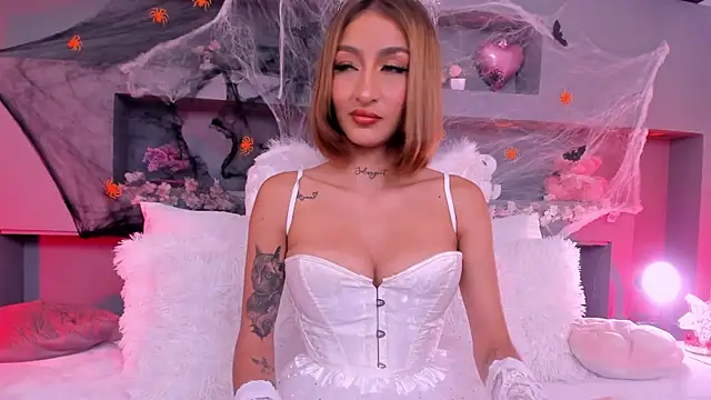 rosemonrooe online show from 10-31-25, 04:03