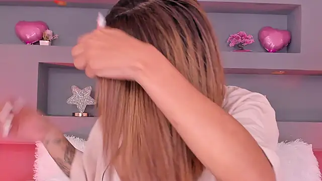 rosemonrooe online show from 10-15-25, 02:47