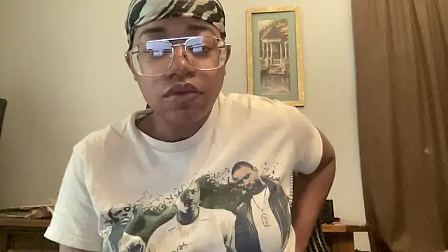 MommyConfident online show from 11-16-25, 08:13