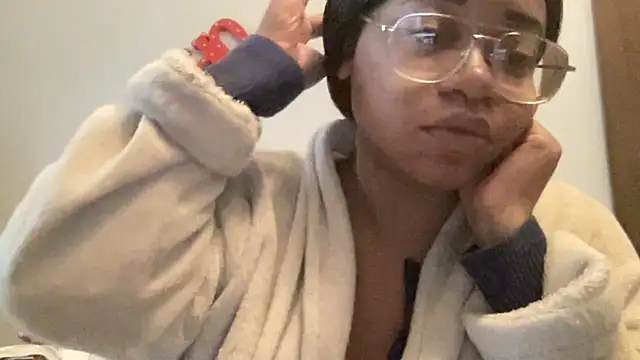 MommyConfident online show from 11-14-25, 03:37