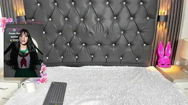 Snapshot of Kagome01 chatting on 06-18-26, 12:43 Kagome01 online show from 06-18-26, 12:43