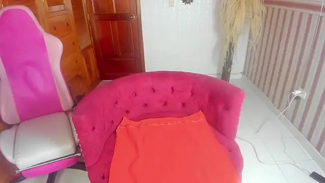 Devil Sara online show from 01-13-26, 01:04