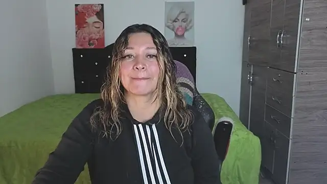 Devil Sara online show from 06-10-26, 03:19