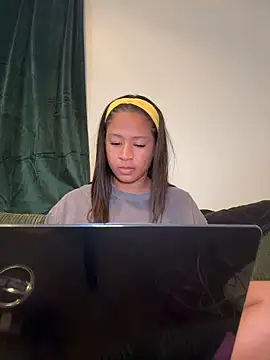 VanessaBling online show from 02-17-26, 01:47