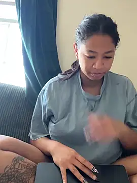 VanessaBling online show from 11-02-25, 03:39