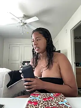 VanessaBling online show from 06-30-26, 02:39
