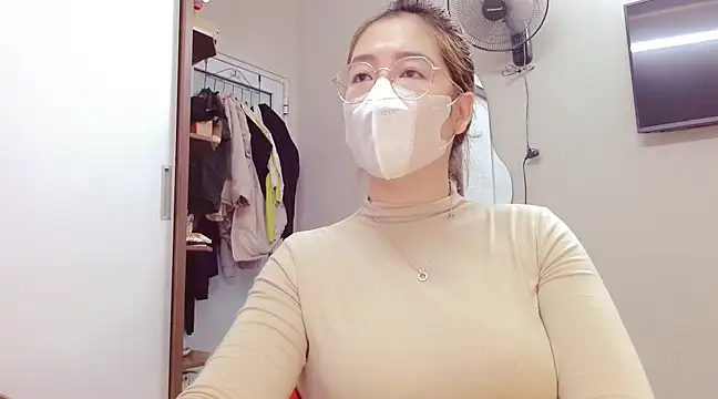 Snapshot of Alisa_Hotfeeling chatting on 03-07-25, 01:53 Alisa Hotfeeling online show from 03-07-25, 01:53