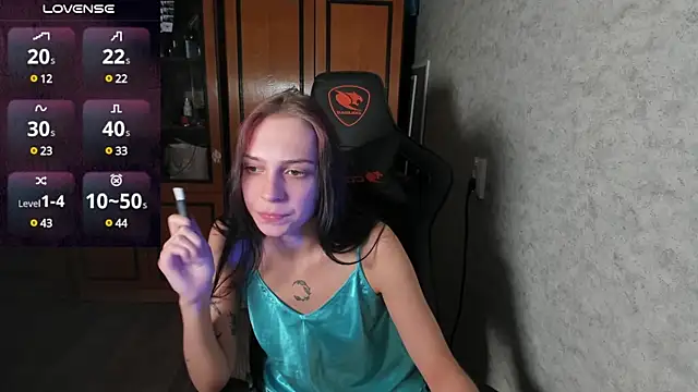 Rachel Sharp online show from 12-03-24, 01:17