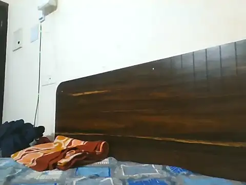 Snapshot of Dusky_Aarav chatting on 09-28-25, 08:43 Dusky Aarav online show from 09-28-25, 08:43