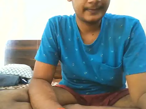 Snapshot of Dusky_Aarav chatting on 10-15-25, 04:22 Dusky Aarav online show from 10-15-25, 04:22