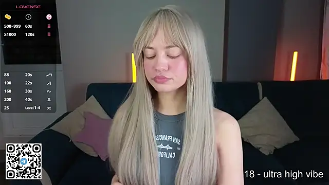 Snapshot of mybunnywendy chatting on 09-24-25, 02:45 mybunnywendy online show from 09-24-25, 02:45