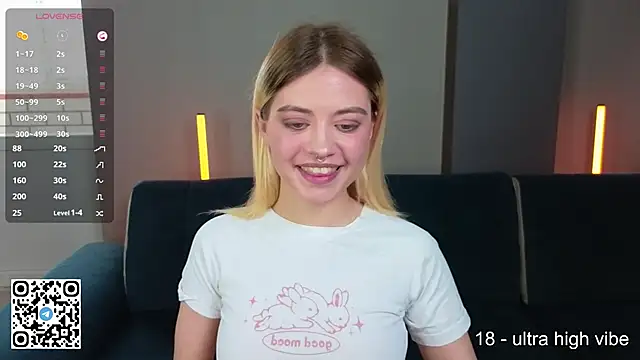 Snapshot of mybunnywendy chatting on 10-10-25, 06:47 mybunnywendy online show from 10-10-25, 06:47