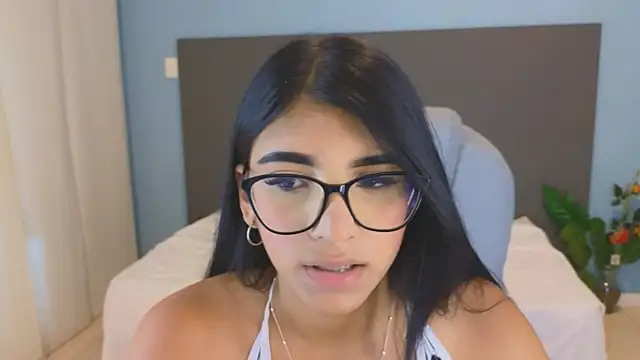 Snapshot of maiaa_ruiz chatting on 10-23-25, 03:00 maiaa ruiz online show from 10-23-25, 03:00