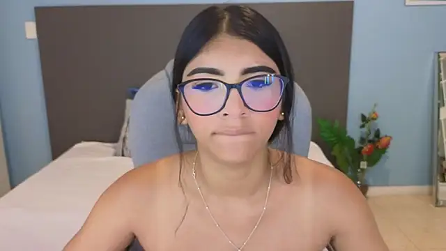 Snapshot of maiaa_ruiz chatting on 10-15-25, 01:52 maiaa ruiz online show from 10-15-25, 01:52