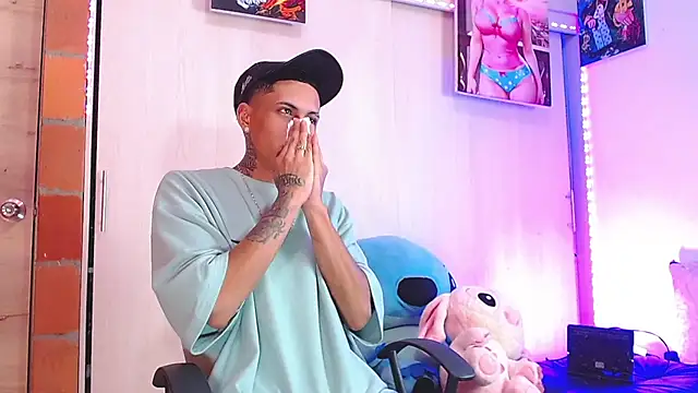 Liam lee online show from 11-17-25, 06:23