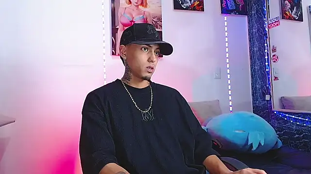 Liam lee online show from 10-31-25, 01:30