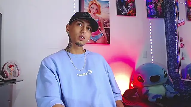 Liam lee online show from 11-04-25, 01:59