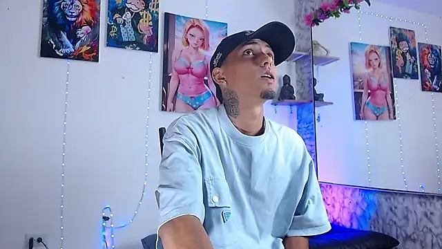 Snapshot of Liam_lee chatting on 09-16-25, 03:24 Liam lee online show from 09-16-25, 03:24
