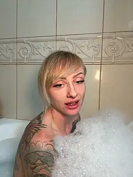 haileyhope  online show from 12-03-25, 09:25