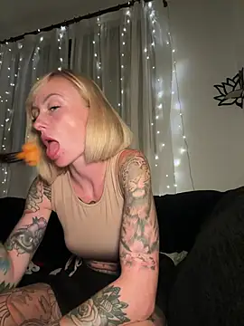 haileyhope  online show from 07-23-26, 06:15