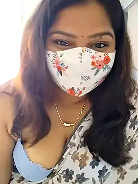 Snapshot of Lovely-Rose143 chatting on 01-09-25, 05:13 Lovely-Rose143 online show from 01-09-25, 05:13