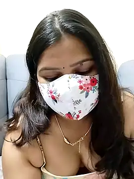 Snapshot of Lovely-Rose143 chatting on 01-23-25, 07:07 Lovely-Rose143 online show from 01-23-25, 07:07