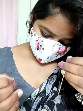 Snapshot of Lovely-Rose143 chatting on 12-26-24, 04:58 Lovely-Rose143 online show from 12-26-24, 04:58